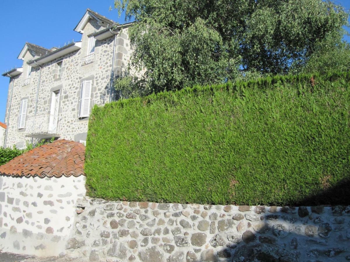 La Maison Pres D'Aurillac Giou-de-Mamou Bagian luar foto