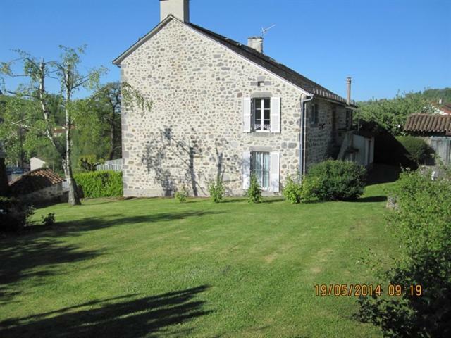 La Maison Pres D'Aurillac Giou-de-Mamou Bagian luar foto